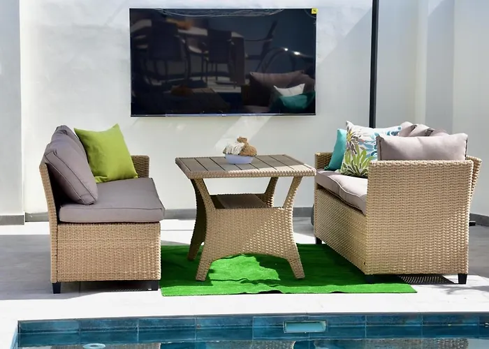 Melia Casa Nyaraló Tsairi